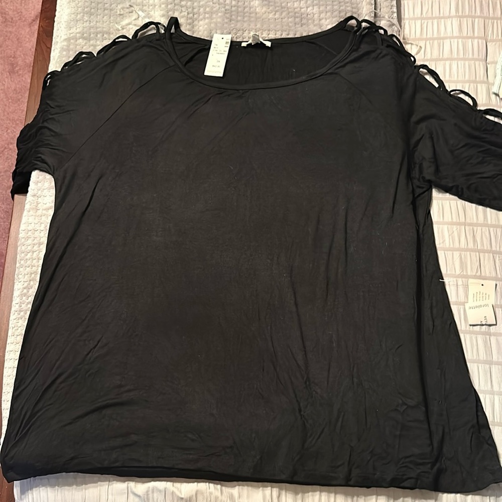 Loralette Black 3/4 Sleeve Shirt